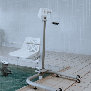 Pool lift: Otter
